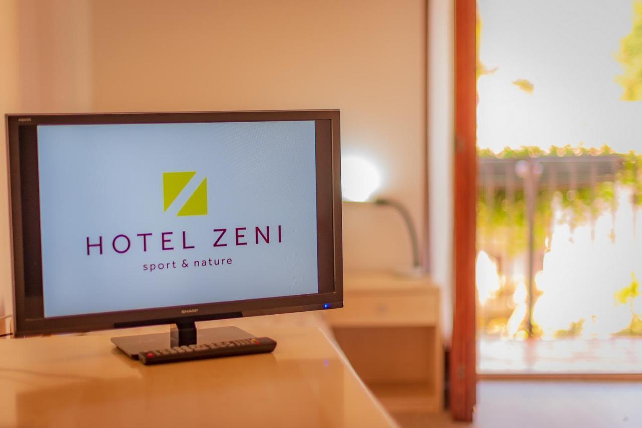 Hotel Zeni Brentonico Exterior photo