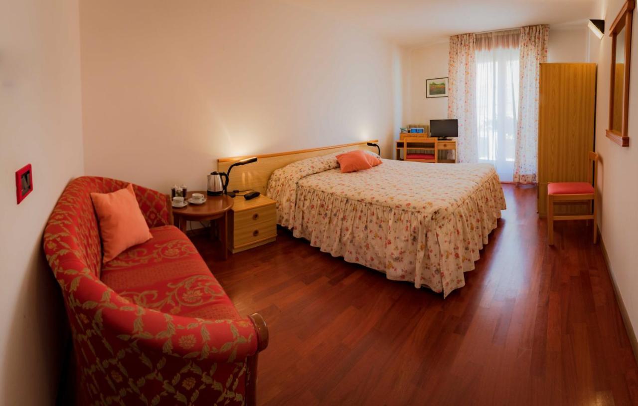 Hotel Zeni Brentonico Exterior photo