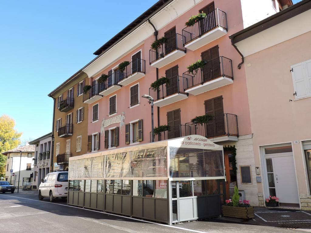 Hotel Zeni Brentonico Exterior photo